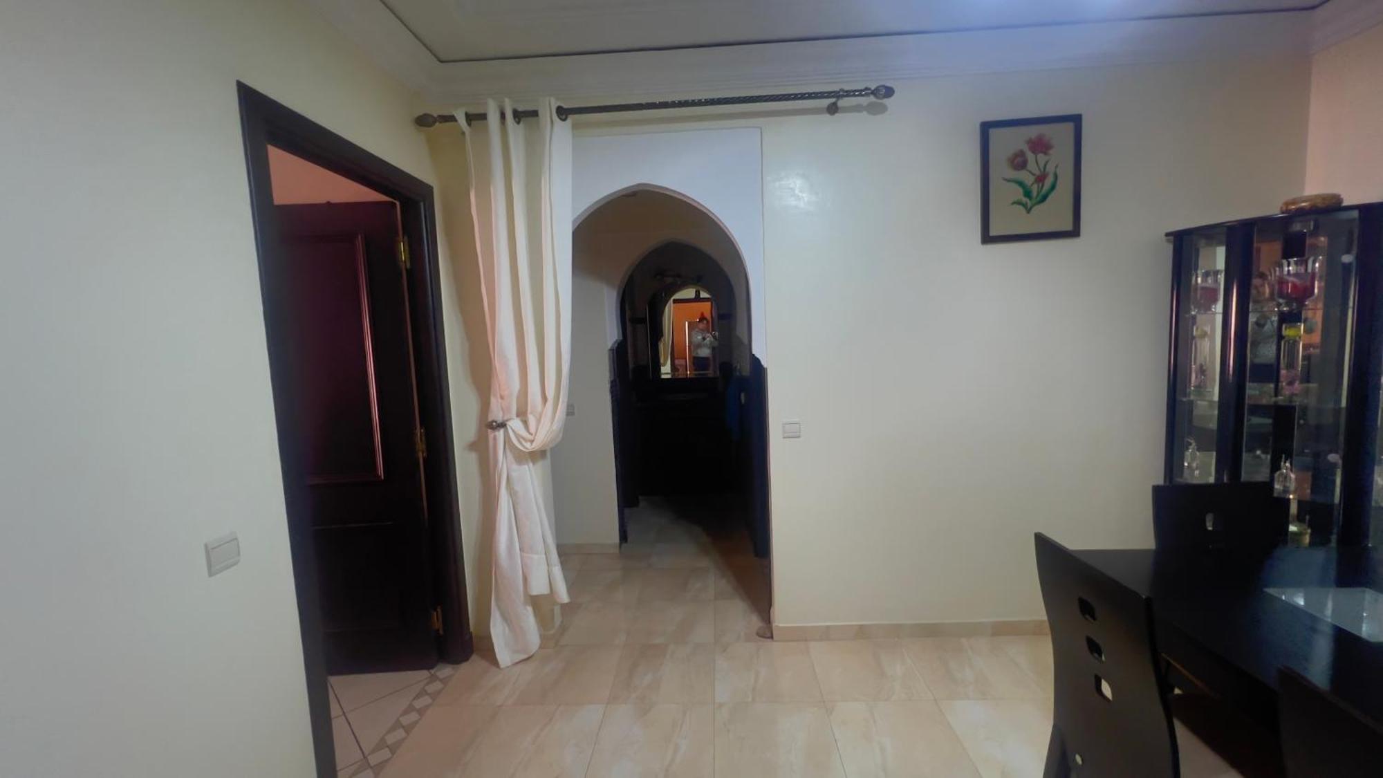 Magnifique Appartement Spacieux Confort Propre Familial 2 Chambres Salon Et Salle A Manger A 20Mn A Pied De Place Jemaa El Fina 4 Piscines Dans Espace De Golf A 12 Mn En Voitures L Entree Est Gratuit Pour La Clientele Ouvert Entre 10H Et 20H Marrakesh Eksteriør billede
