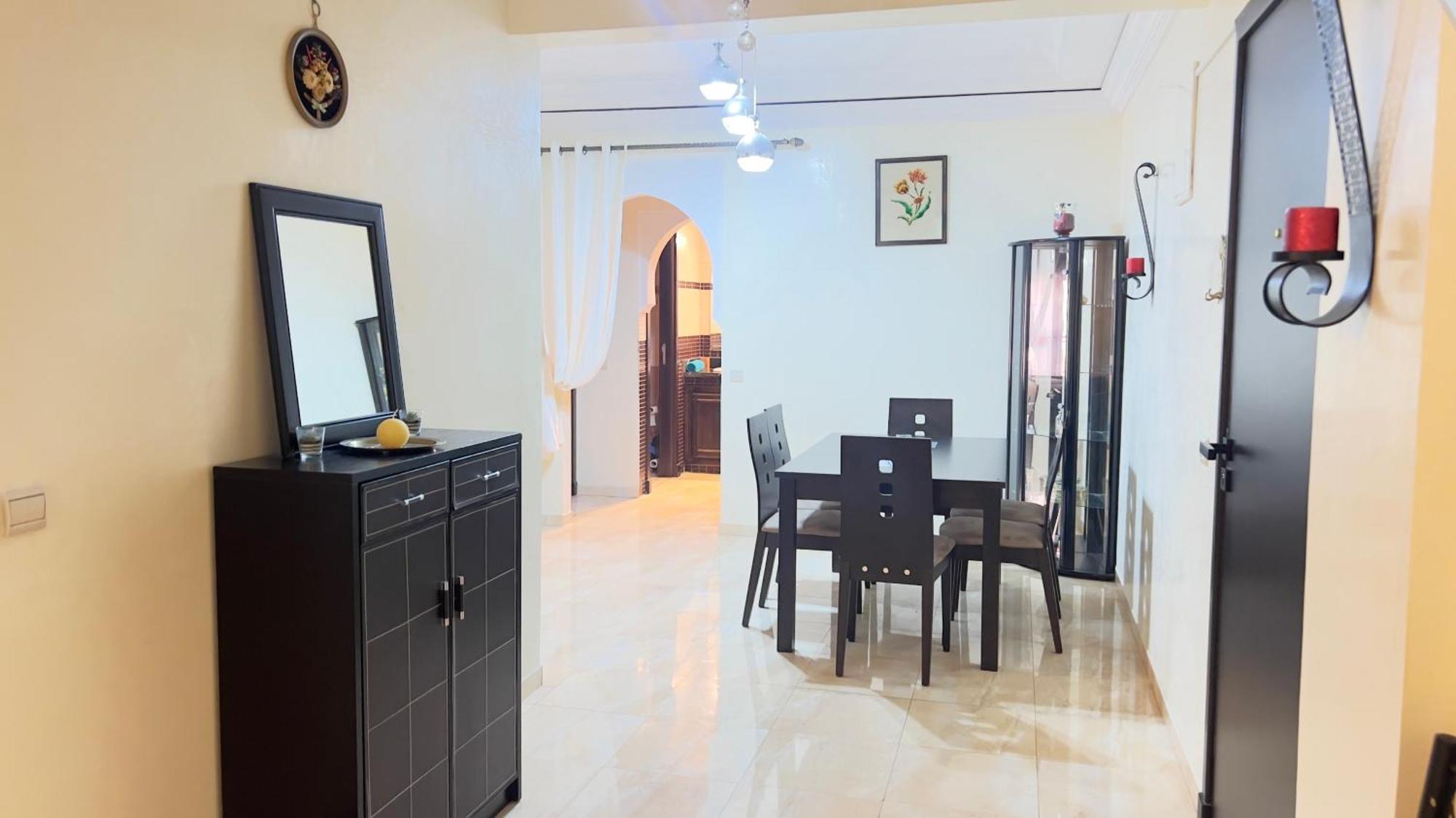 Magnifique Appartement Spacieux Confort Propre Familial 2 Chambres Salon Et Salle A Manger A 20Mn A Pied De Place Jemaa El Fina 4 Piscines Dans Espace De Golf A 12 Mn En Voitures L Entree Est Gratuit Pour La Clientele Ouvert Entre 10H Et 20H Marrakesh Eksteriør billede