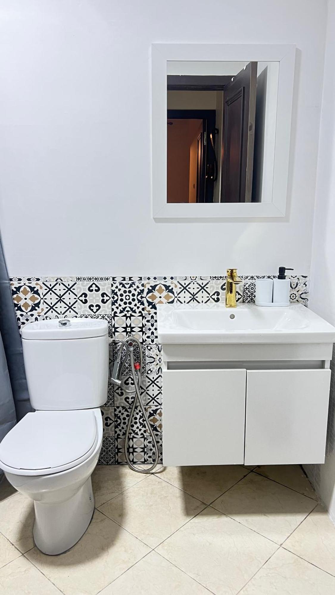 Magnifique Appartement Spacieux Confort Propre Familial 2 Chambres Salon Et Salle A Manger A 20Mn A Pied De Place Jemaa El Fina 4 Piscines Dans Espace De Golf A 12 Mn En Voitures L Entree Est Gratuit Pour La Clientele Ouvert Entre 10H Et 20H Marrakesh Eksteriør billede